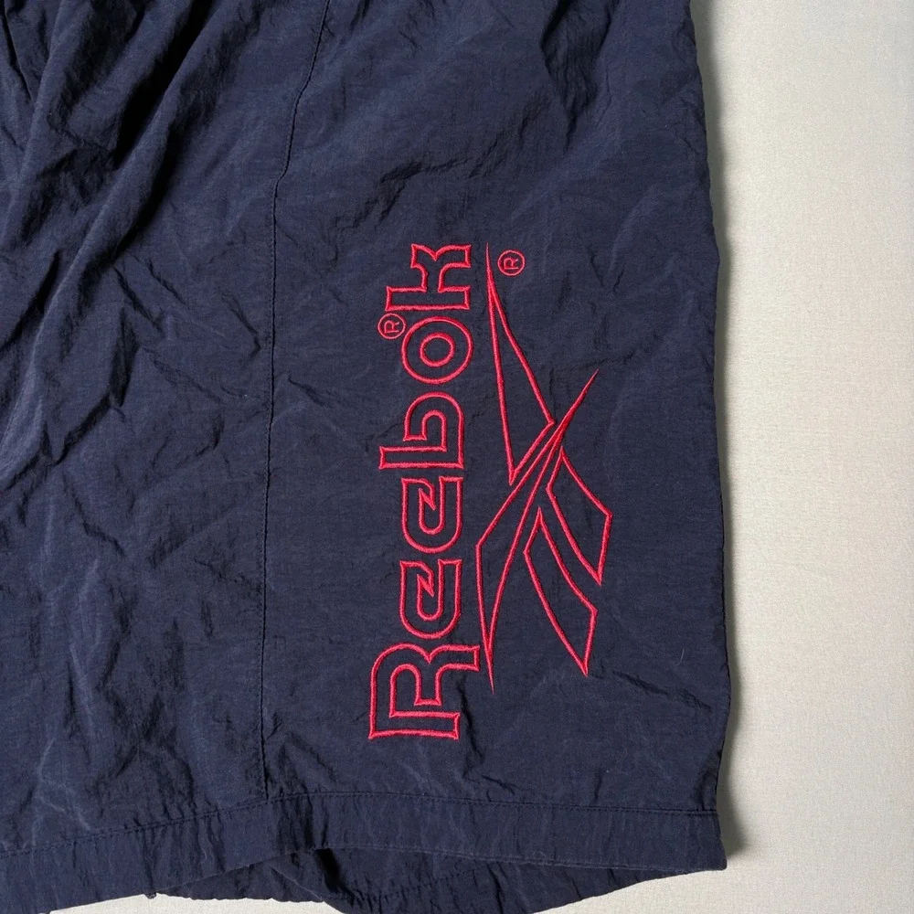 Reebok closure logo these